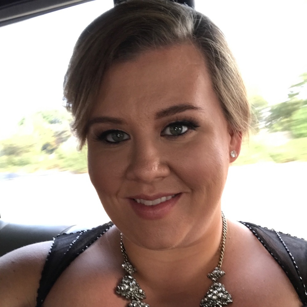 Meet your Posher, Kelly